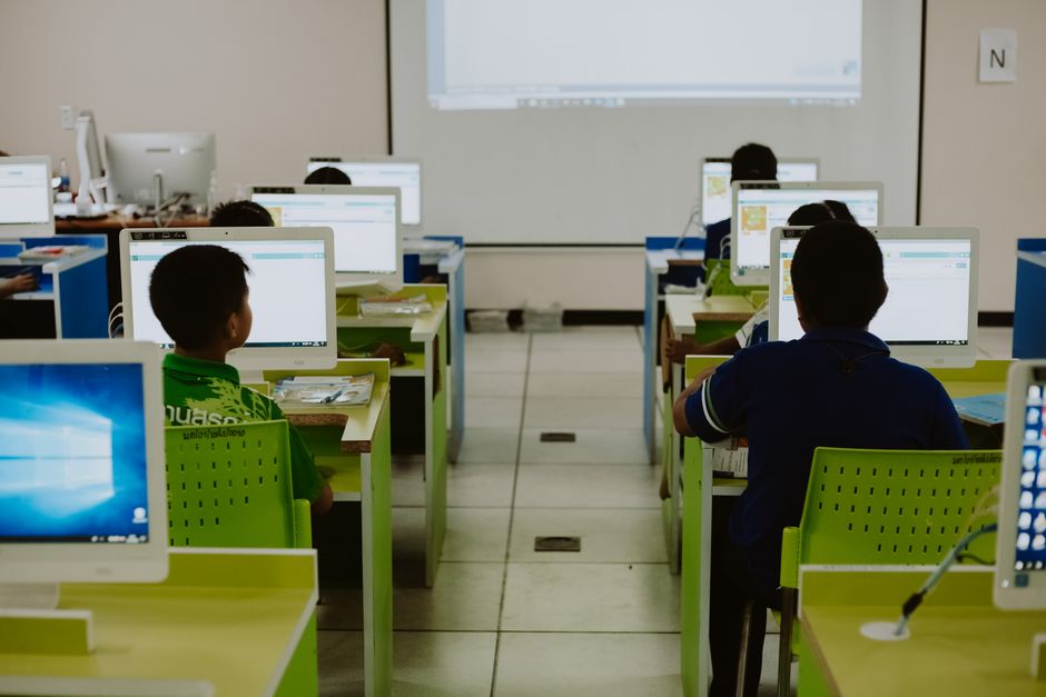 小学生プログラミング教室おすすめ 夏のイメージ