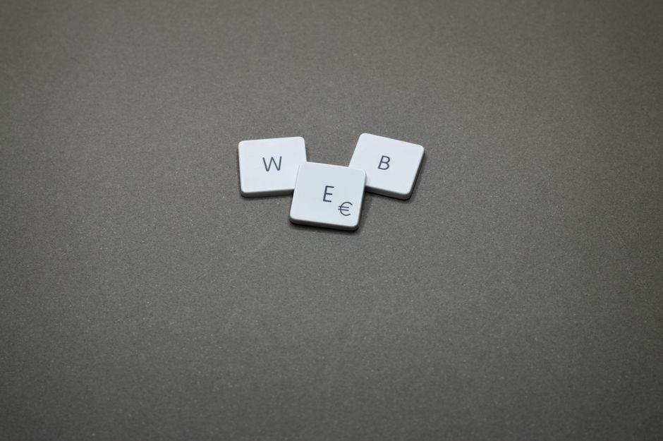 Webデザインスクールおすすめ比較のイメージ